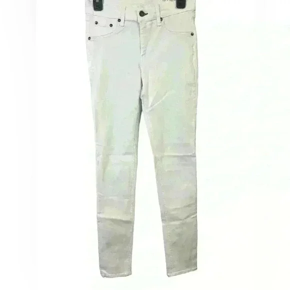 Rag & Bone Skinny White Denim size 28” Prod: W1502M595BLA Skinny
